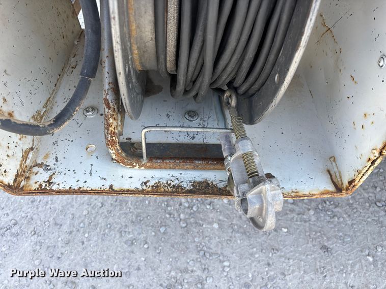 image for item FG0198 2011 Freightliner M2 bucket truck