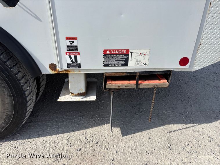 image for item FG0198 2011 Freightliner M2 bucket truck