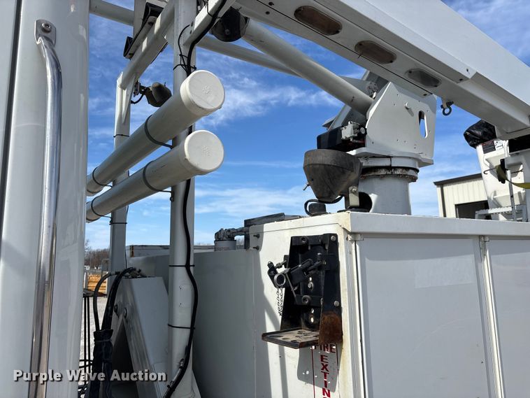 image for item FG0198 2011 Freightliner M2 bucket truck