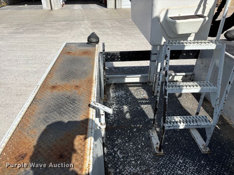 image for item FG0198 2011 Freightliner M2 bucket truck