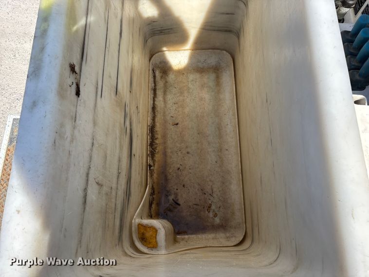 image for item FG0198 2011 Freightliner M2 bucket truck