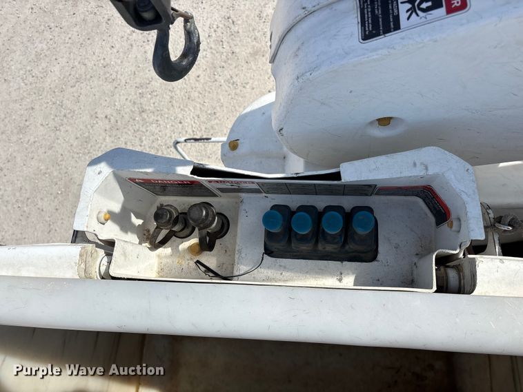 image for item FG0198 2011 Freightliner M2 bucket truck