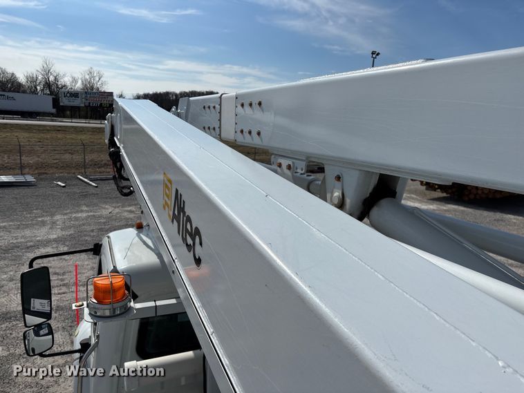 image for item FG0198 2011 Freightliner M2 bucket truck