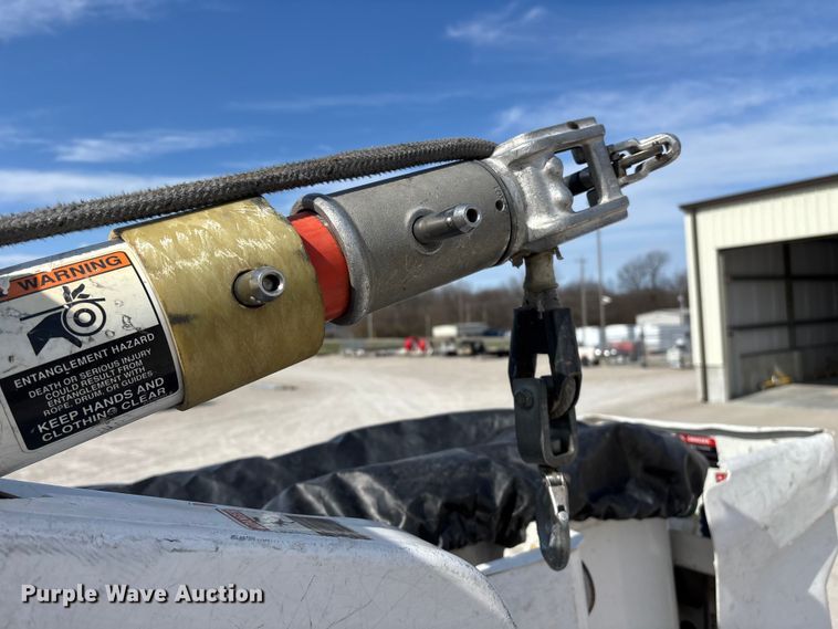 image for item FG0198 2011 Freightliner M2 bucket truck