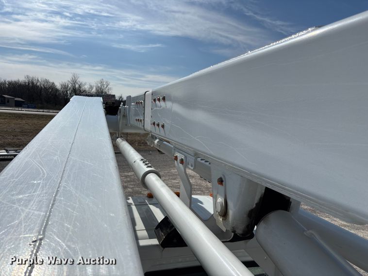 image for item FG0198 2011 Freightliner M2 bucket truck