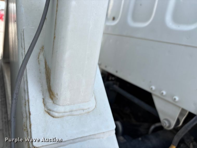 image for item FG0198 2011 Freightliner M2 bucket truck