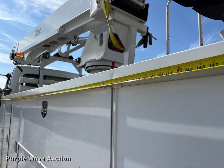 image for item FG0198 2011 Freightliner M2 bucket truck