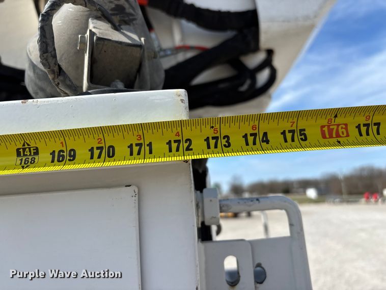 image for item FG0198 2011 Freightliner M2 bucket truck