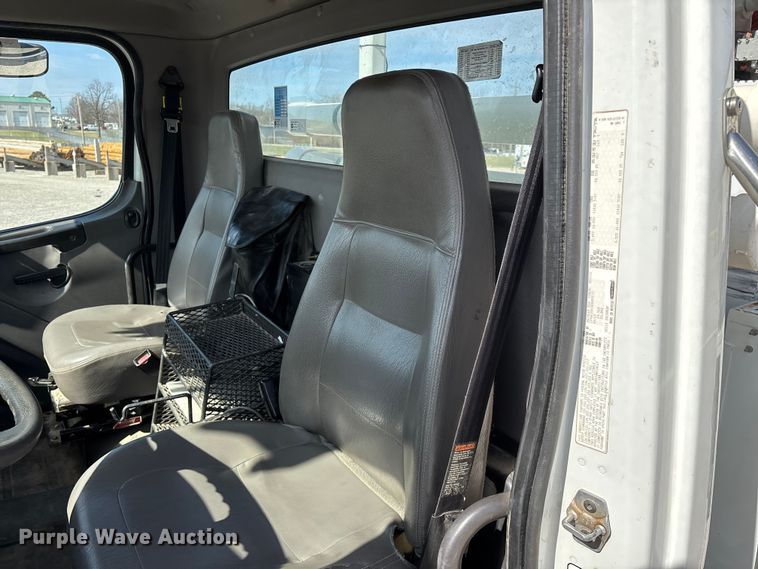 image for item FG0198 2011 Freightliner M2 bucket truck