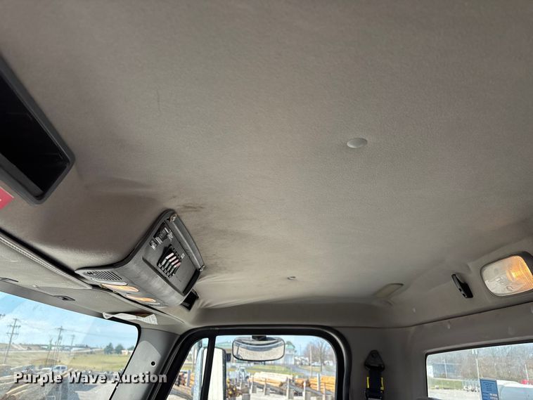 image for item FG0198 2011 Freightliner M2 bucket truck