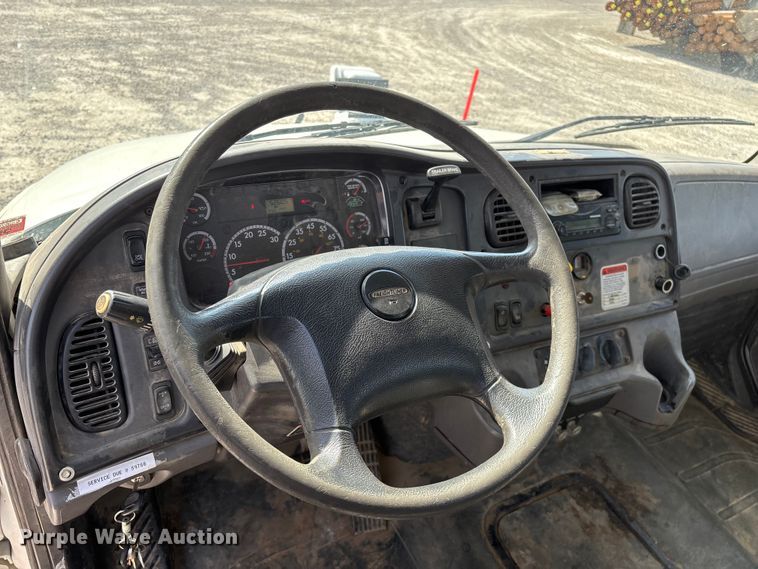 image for item FG0198 2011 Freightliner M2 bucket truck