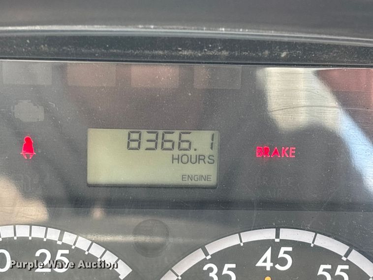 image for item FG0198 2011 Freightliner M2 bucket truck