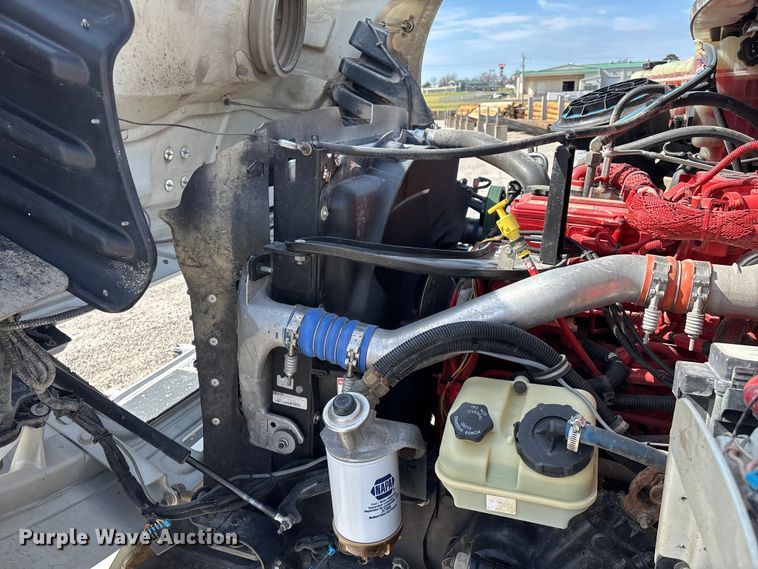 image for item FG0198 2011 Freightliner M2 bucket truck