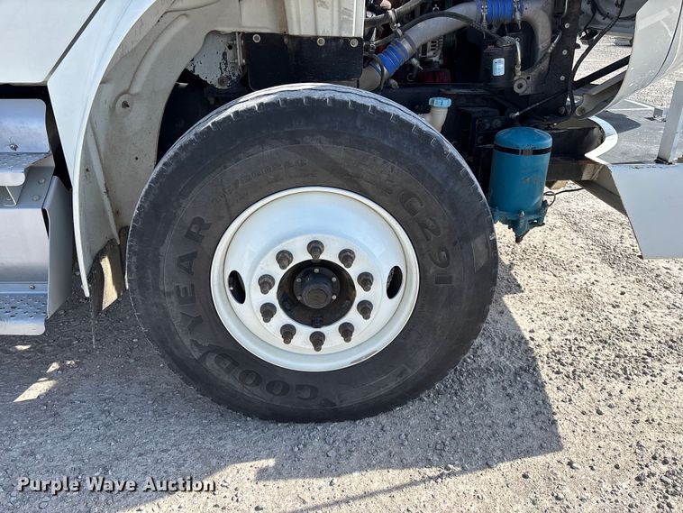 image for item FG0198 2011 Freightliner M2 bucket truck