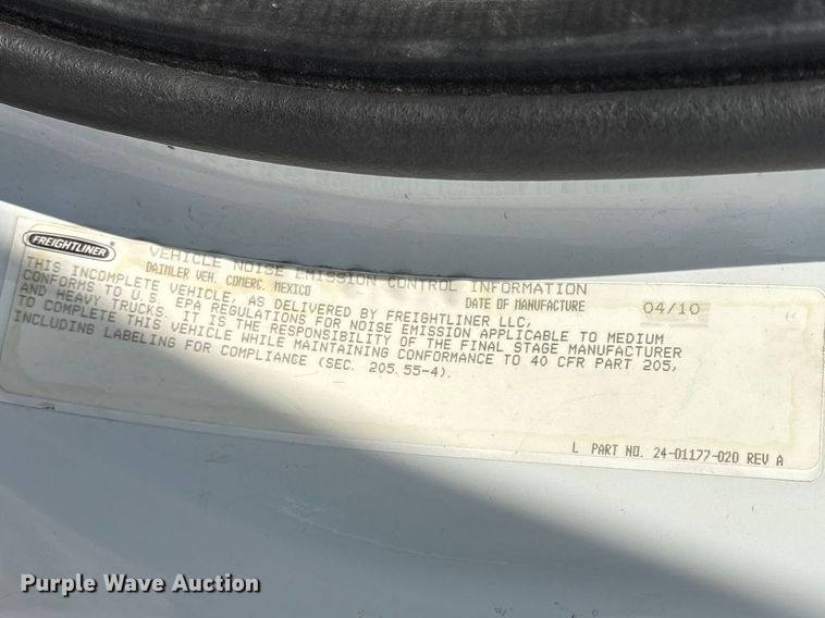 image for item FG0198 2011 Freightliner M2 bucket truck