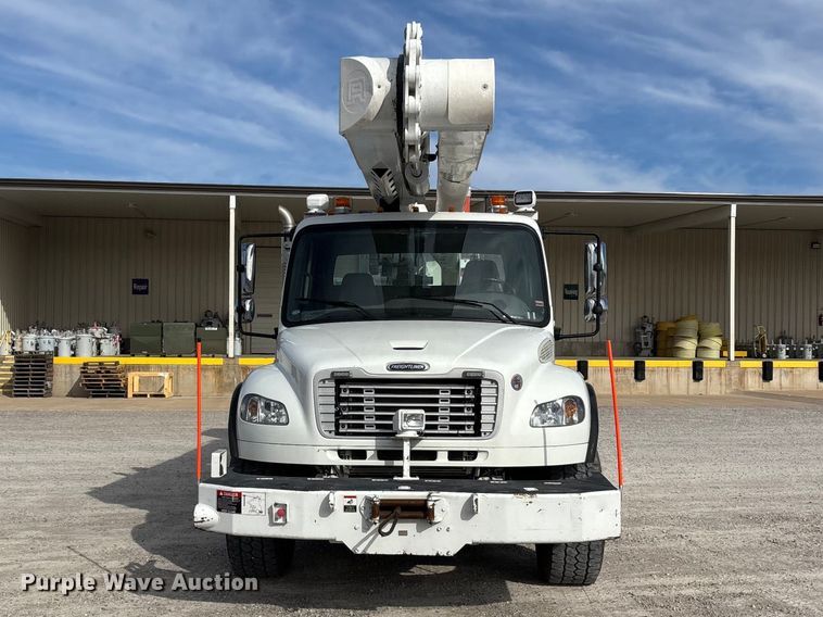 image for item FG0199 2013 Freightliner M2 bucket truck