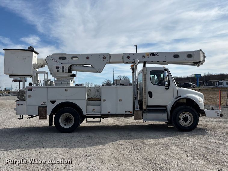 image for item FG0199 2013 Freightliner M2 bucket truck