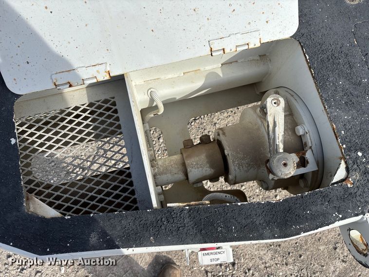 image for item FG0199 2013 Freightliner M2 bucket truck