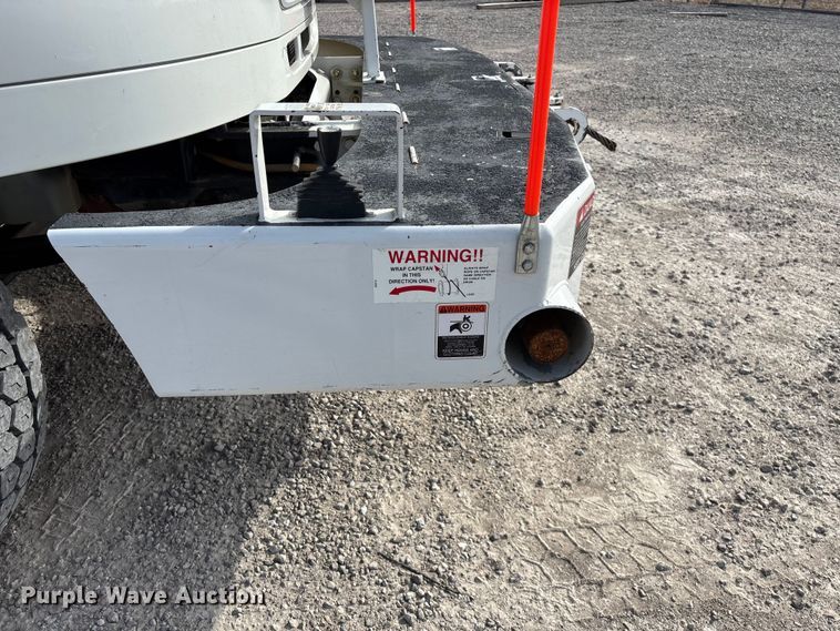 image for item FG0199 2013 Freightliner M2 bucket truck