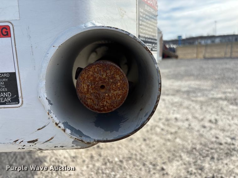 image for item FG0199 2013 Freightliner M2 bucket truck