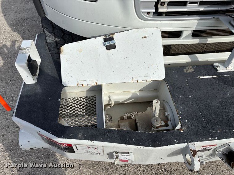 image for item FG0199 2013 Freightliner M2 bucket truck