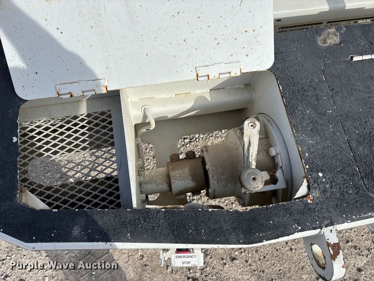 image for item FG0199 2013 Freightliner M2 bucket truck