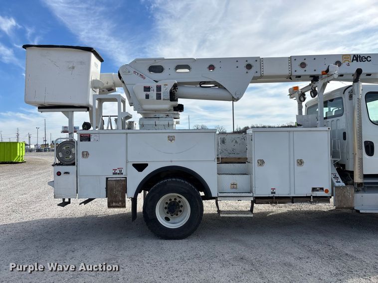 image for item FG0199 2013 Freightliner M2 bucket truck