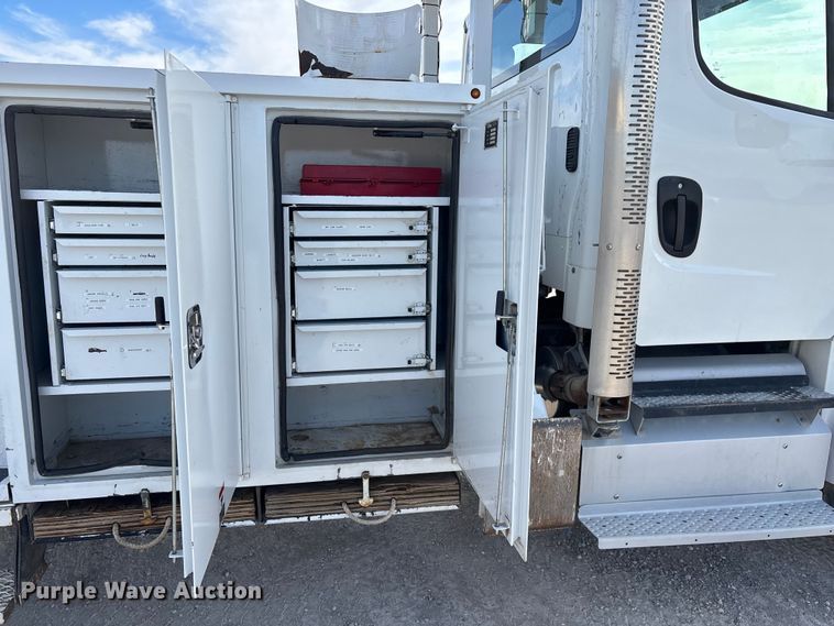 image for item FG0199 2013 Freightliner M2 bucket truck