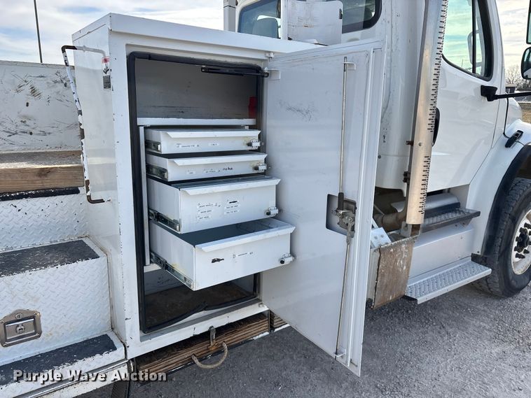 image for item FG0199 2013 Freightliner M2 bucket truck