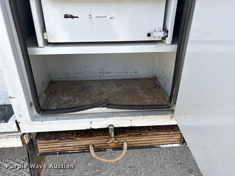 image for item FG0199 2013 Freightliner M2 bucket truck