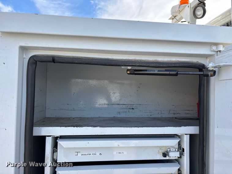 image for item FG0199 2013 Freightliner M2 bucket truck