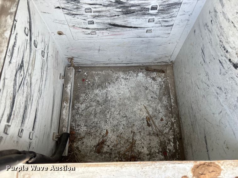 image for item FG0199 2013 Freightliner M2 bucket truck