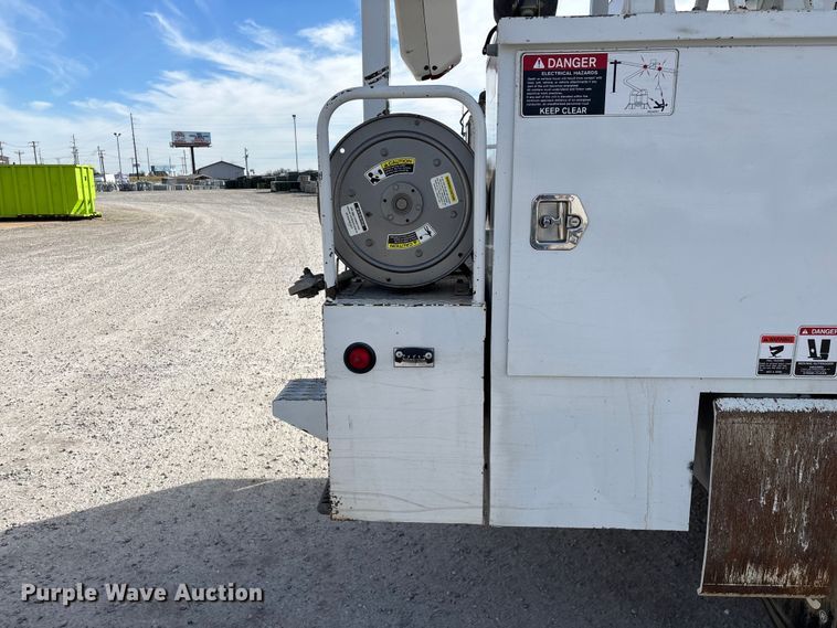 image for item FG0199 2013 Freightliner M2 bucket truck
