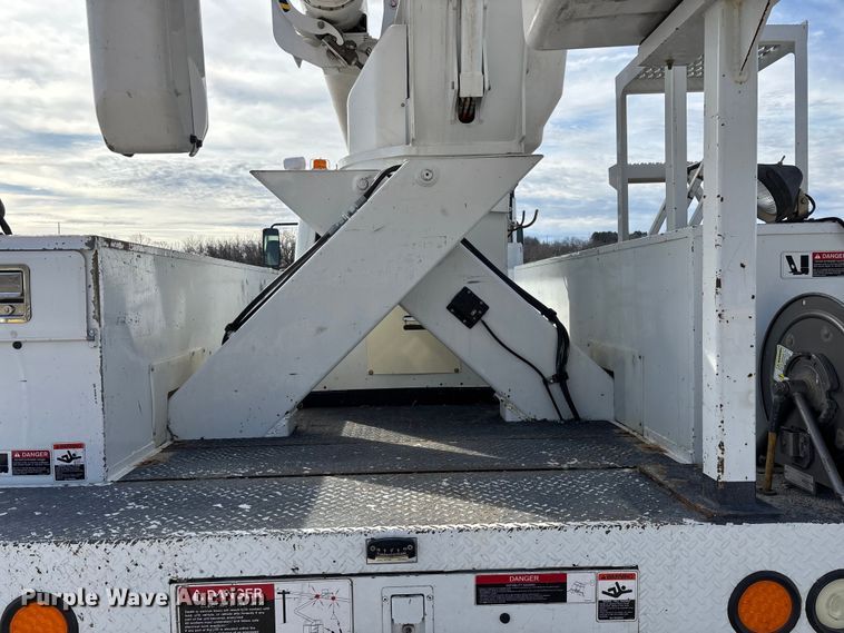 image for item FG0199 2013 Freightliner M2 bucket truck