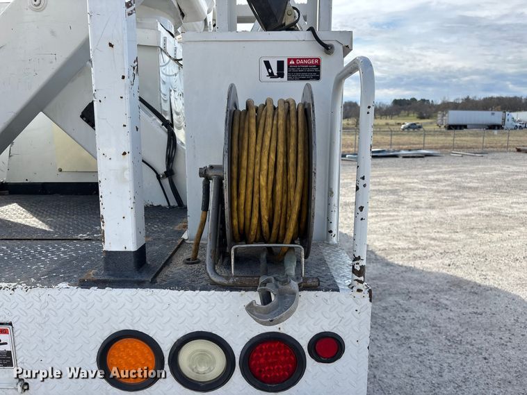 image for item FG0199 2013 Freightliner M2 bucket truck