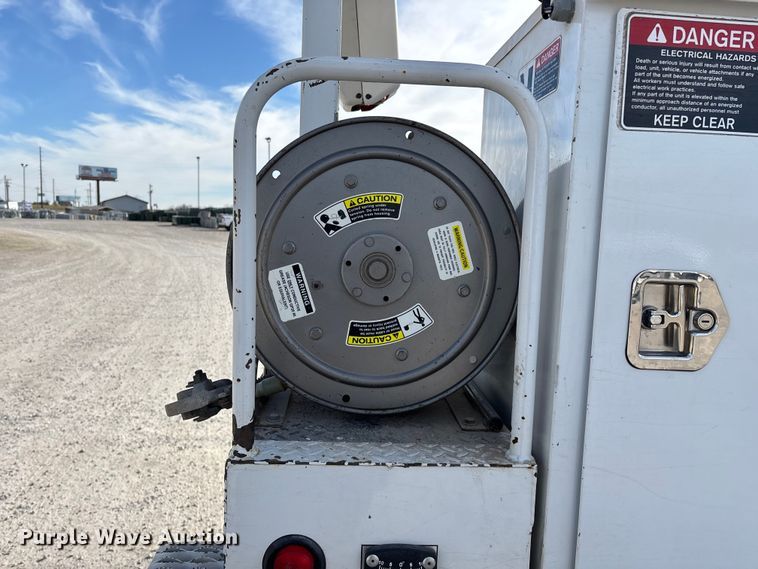 image for item FG0199 2013 Freightliner M2 bucket truck