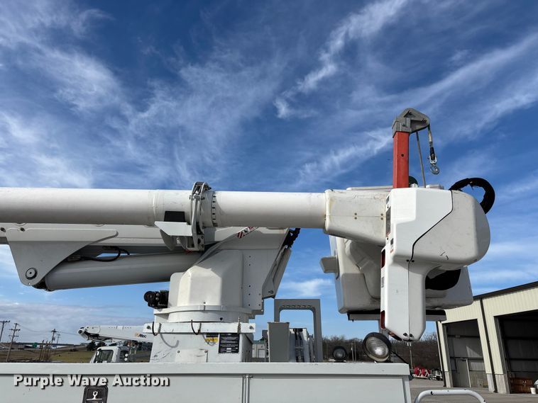 image for item FG0199 2013 Freightliner M2 bucket truck