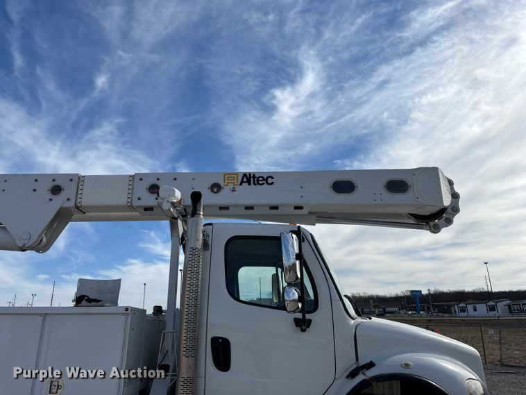 image for item FG0199 2013 Freightliner M2 bucket truck