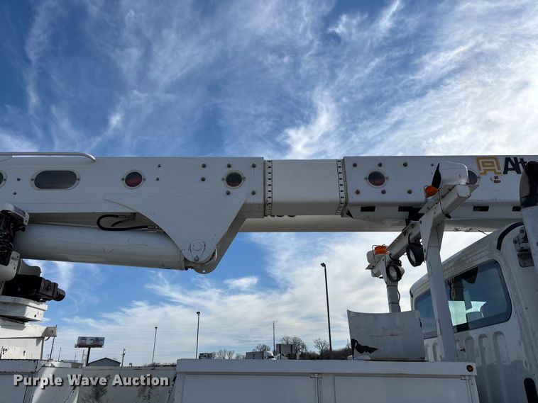 image for item FG0199 2013 Freightliner M2 bucket truck