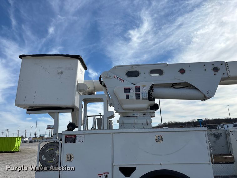 image for item FG0199 2013 Freightliner M2 bucket truck