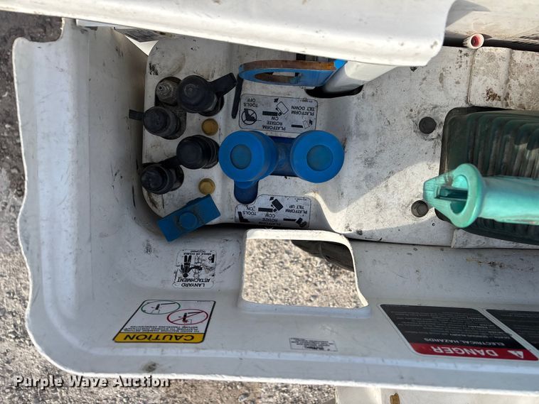 image for item FG0199 2013 Freightliner M2 bucket truck