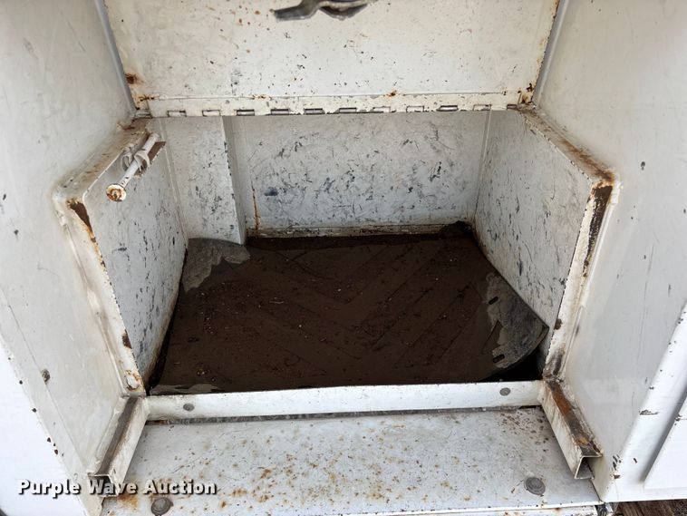 image for item FG0199 2013 Freightliner M2 bucket truck