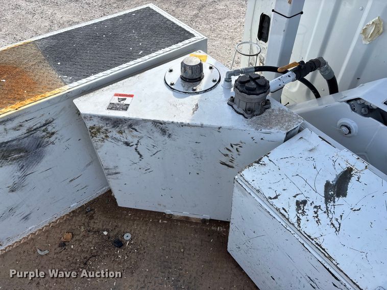 image for item FG0199 2013 Freightliner M2 bucket truck