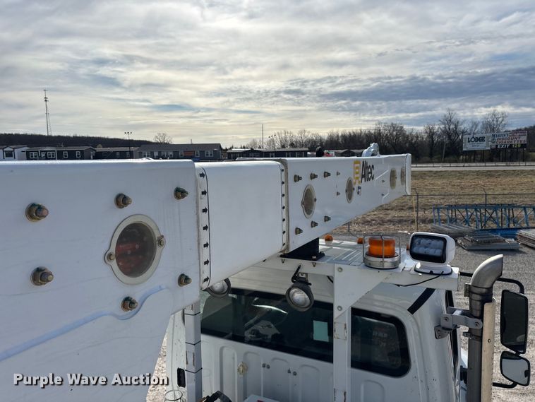 image for item FG0199 2013 Freightliner M2 bucket truck