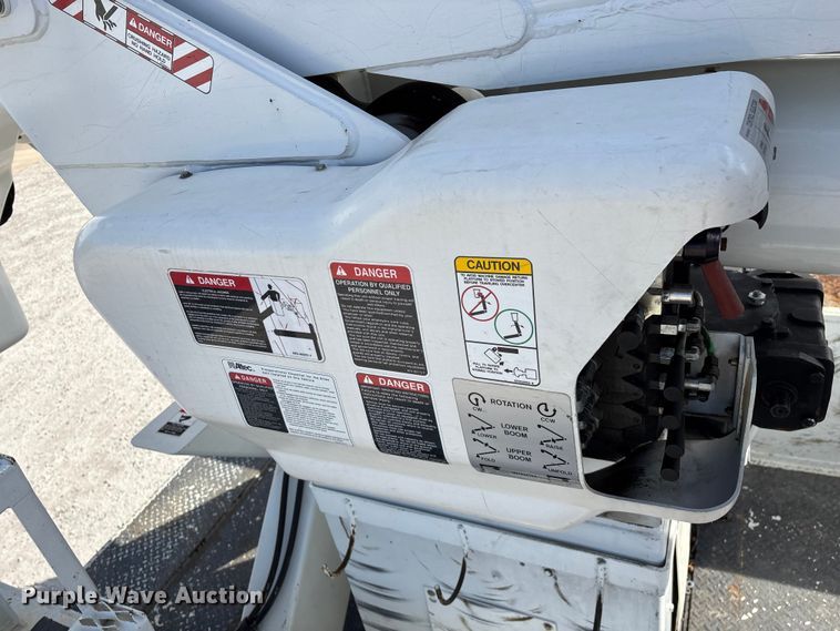 image for item FG0199 2013 Freightliner M2 bucket truck