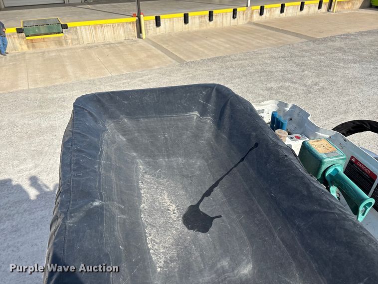 image for item FG0199 2013 Freightliner M2 bucket truck