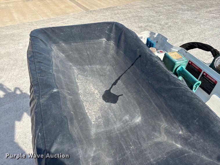 image for item FG0199 2013 Freightliner M2 bucket truck