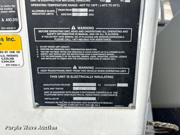 image for item FG0199 2013 Freightliner M2 bucket truck