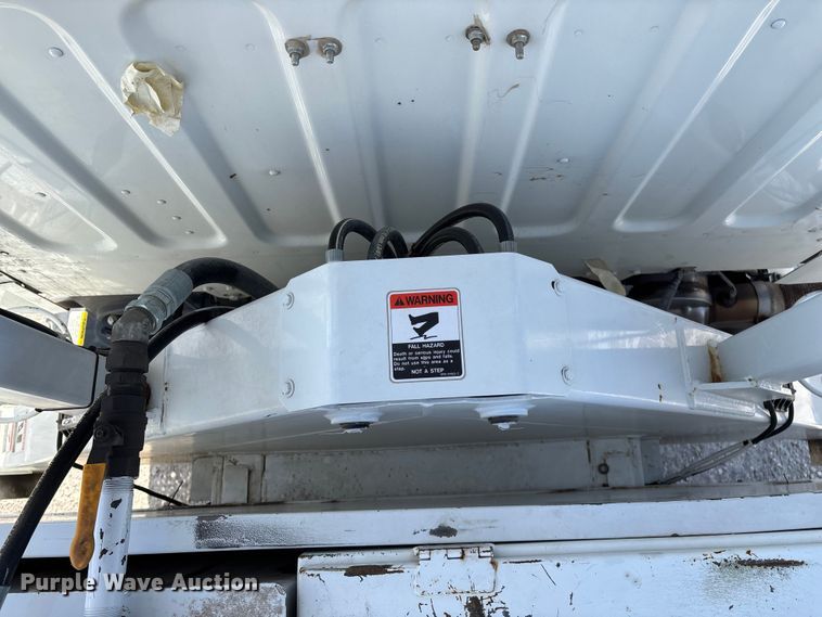 image for item FG0199 2013 Freightliner M2 bucket truck