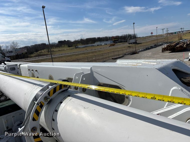 image for item FG0199 2013 Freightliner M2 bucket truck